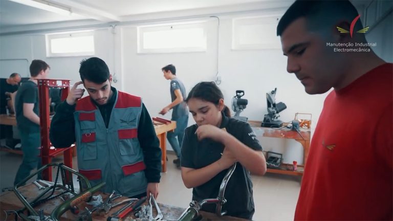 Cursos Profissionais